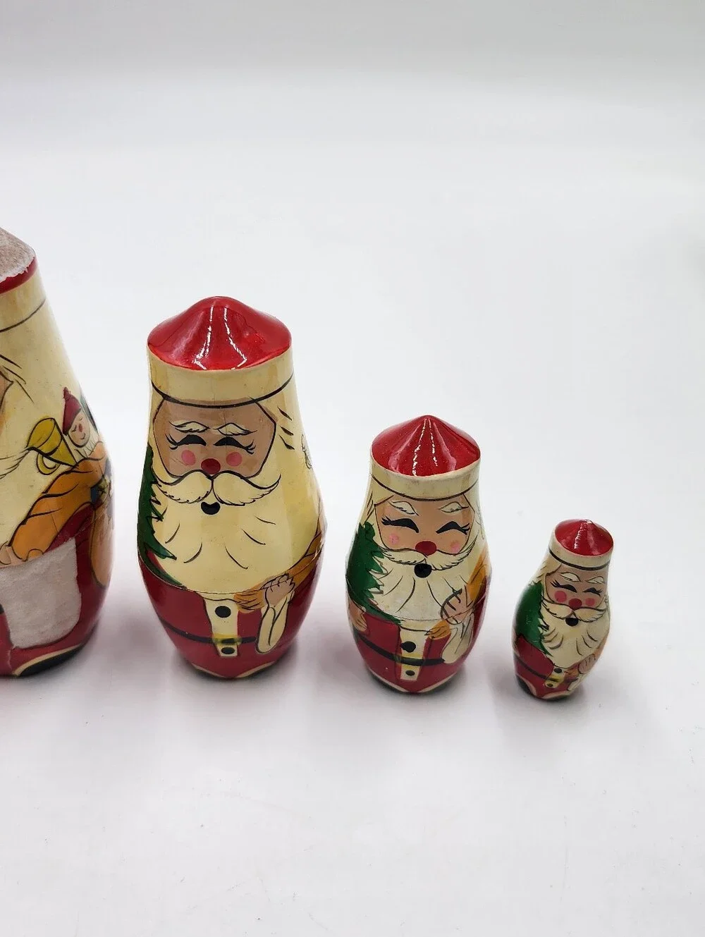 Set of 5 Santa Claus Nesting Dolls Christmas Decor